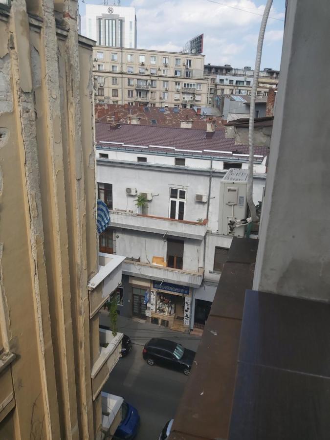 Апартаменты Kitty Apartament Бухарест Экстерьер фото